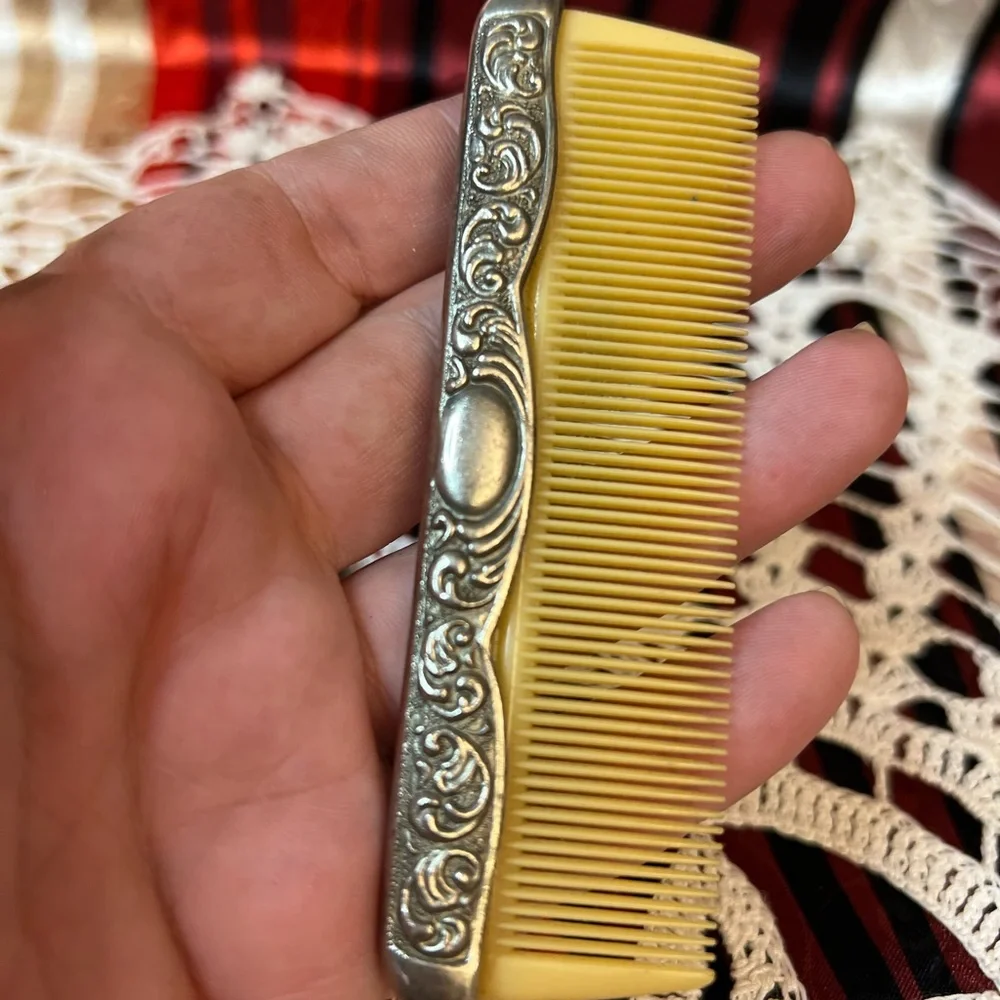Antique small hand mirror and comb‎ set